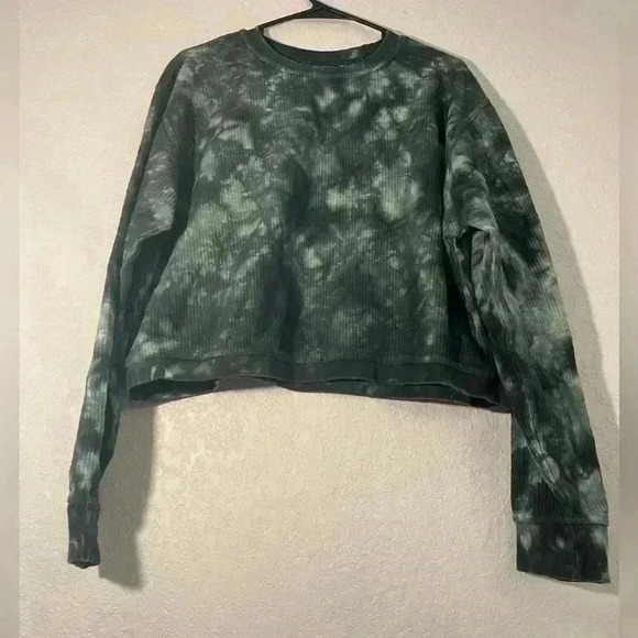 Royce Brand Womens Size Large Blue and White Water Colored Crew Neck Pullover - Picture 2 of 7